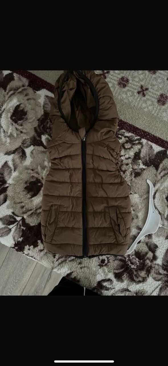 Продам зимнюю, осеннюю куртки и жилетку - Одежда в Магнитогорск - фото 3