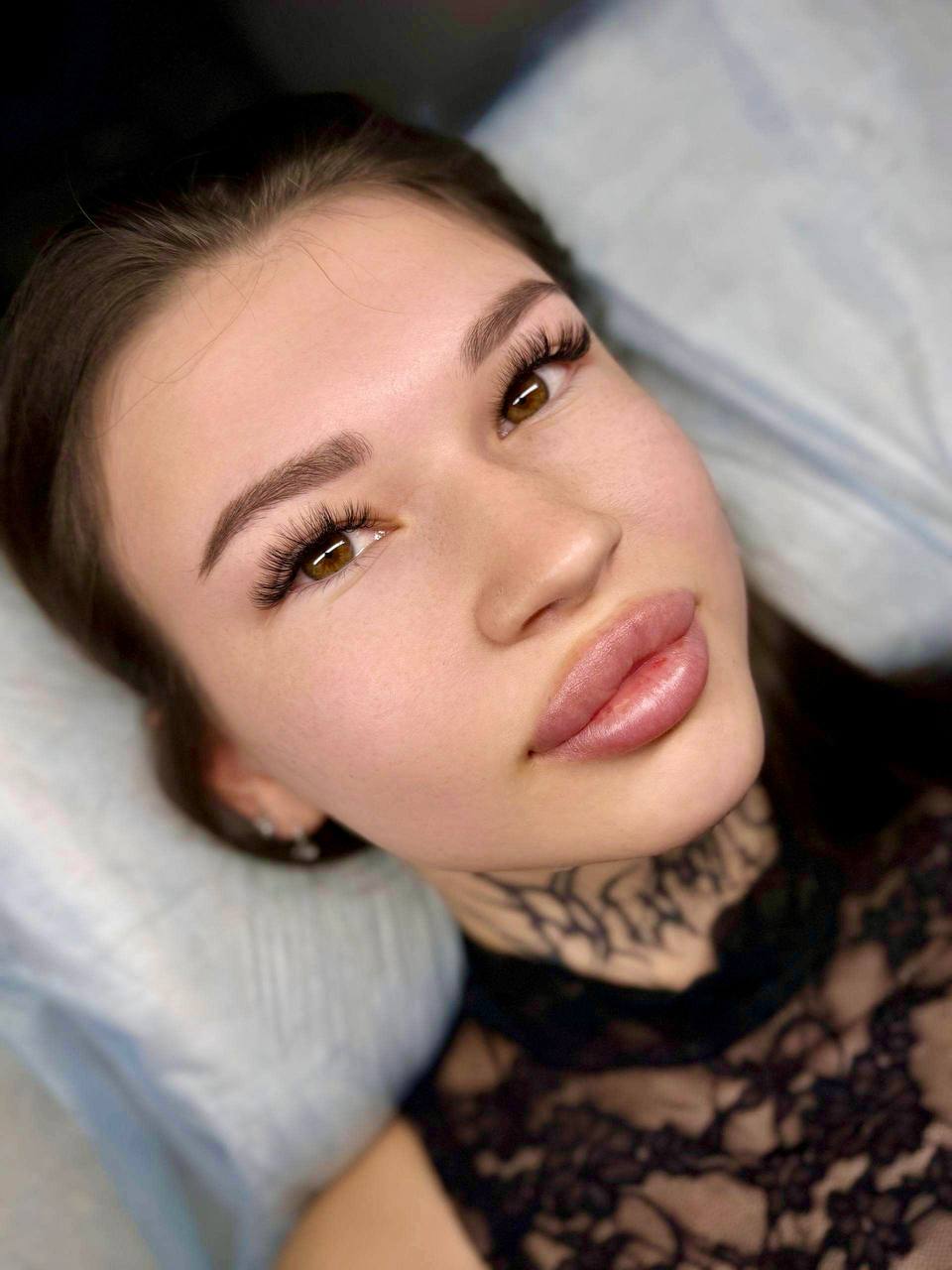 Наращивание ресниц в уютной студии - Красота и здоровье в Магнитогорск