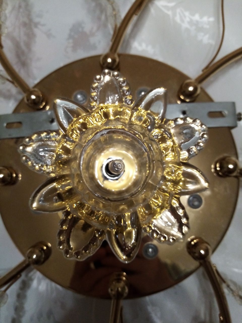 Люстра потолочная с галогеновыми лампочками - частное объявление в Набережные Челны