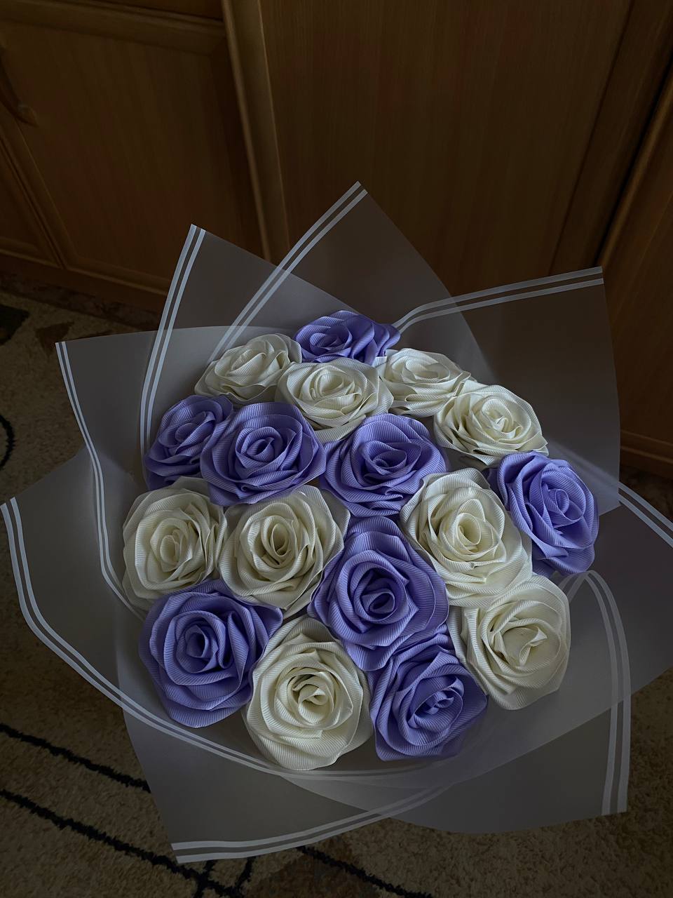 Букет роз из атласной ленты - Хобби и отдых в Нижневартовск