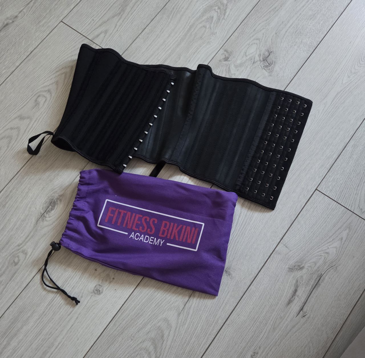 Корсет размер S - Одежда в Владивосток