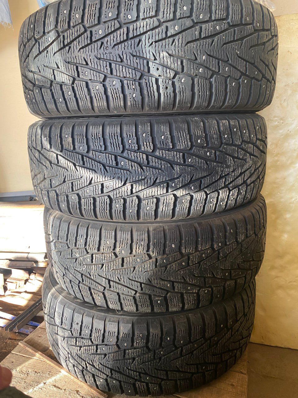 Зимняя шипованная резина Nokian Hakkapeliitta 7 SUV - частное объявление в Химки