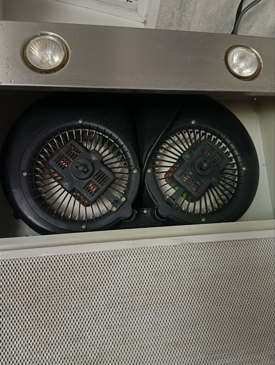 Вытяжка и колонки в рабочем состоянии - Электроника в Мытищи, Королёв - фото 2