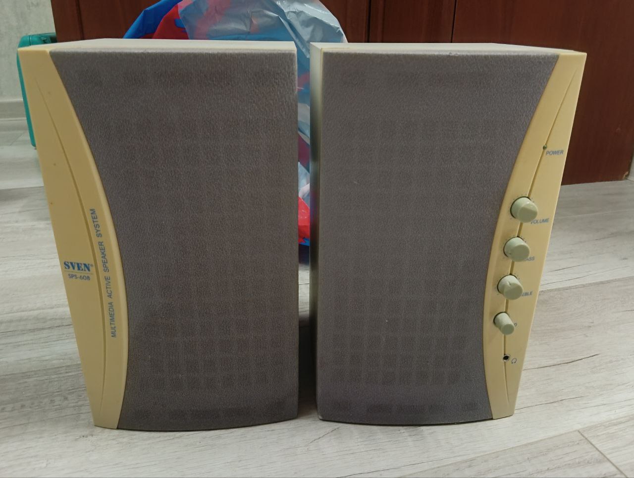 Вытяжка и колонки в рабочем состоянии - Электроника в Мытищи, Королёв - фото 3