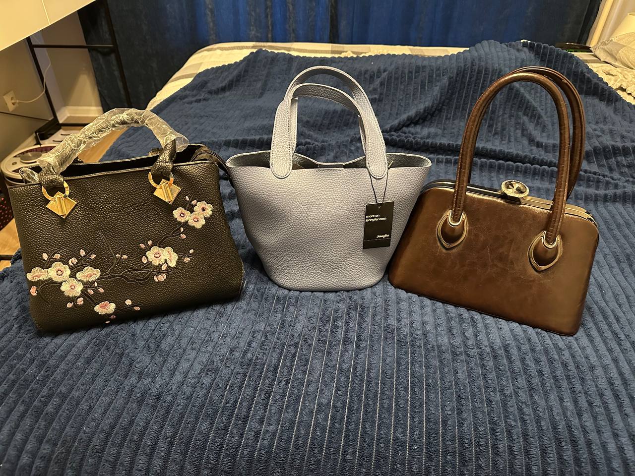 Сумки новые - частное объявление в Мытищи, Королёв