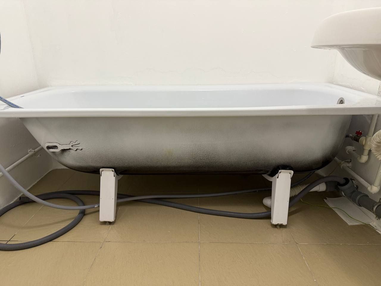 Продам ванную металлическую новую - частное объявление в Нижневартовск