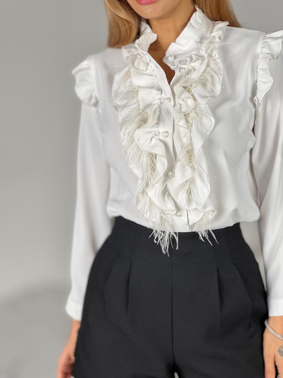 Шелковая блузка с перьями и рюшами - Одежда в Екатеринбург - фото 3