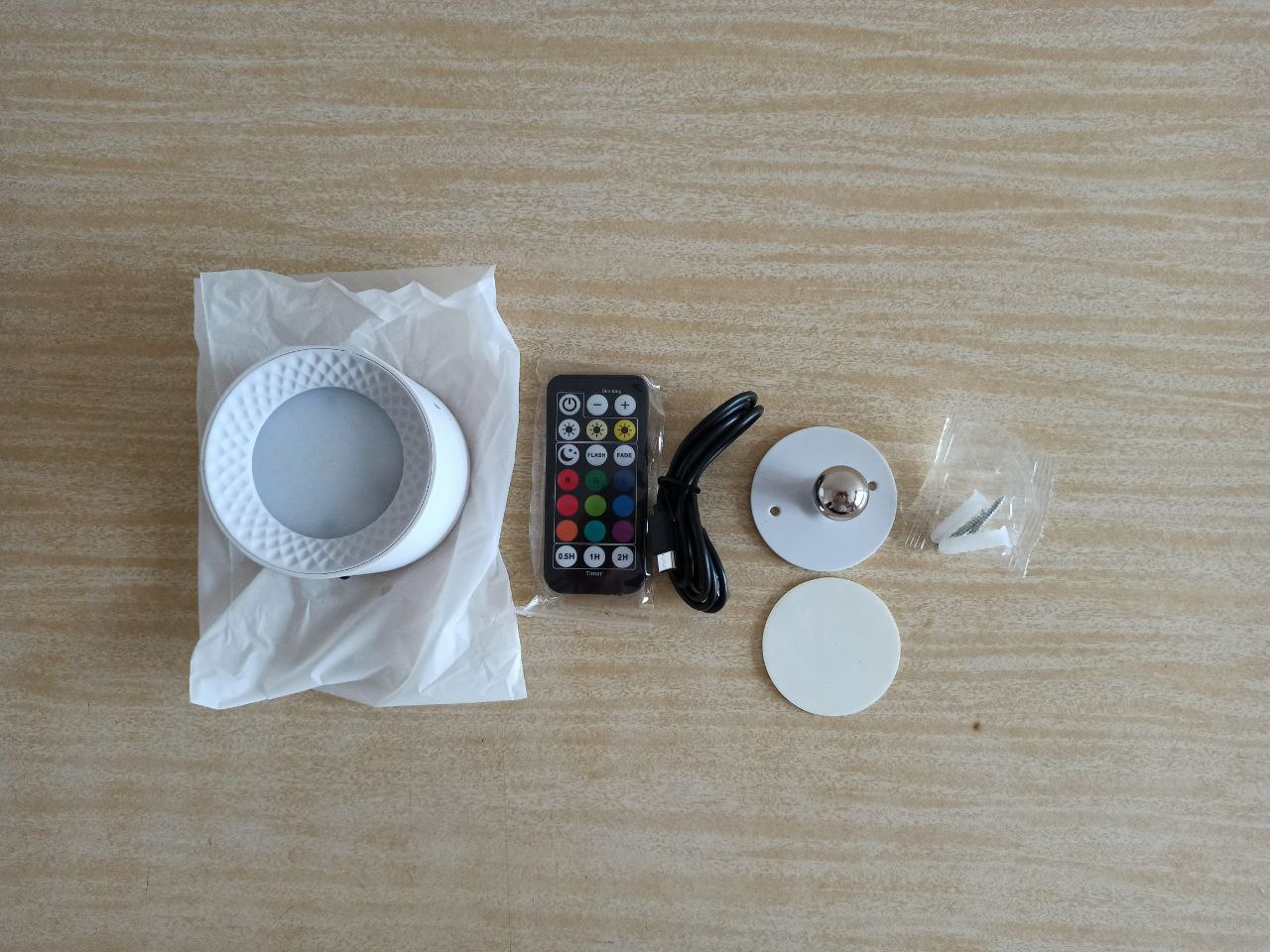 Светильник светодиодный настенный с RGB подсветкой - Для дома и дачи в Уфа