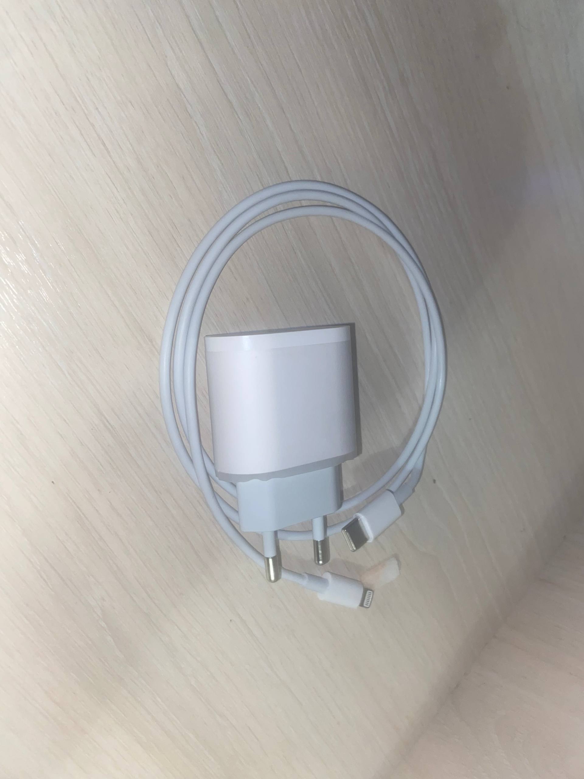 Зарядка для iPhone + блок 20W - Электроника в Тверь