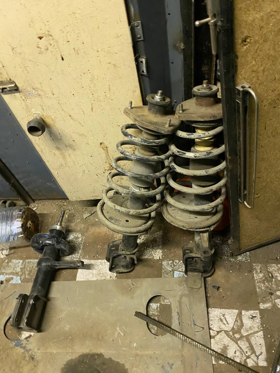 Стойки калина гранта полный комплект - Запчасти в Самара - фото 2