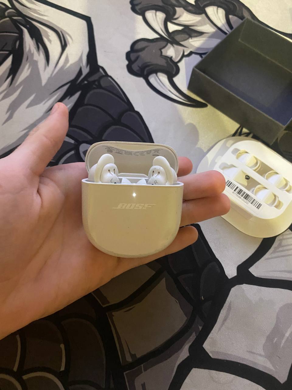 Продам наушники BOSE и духи JEAN PAUL GAULTIER - Электроника в Калининград