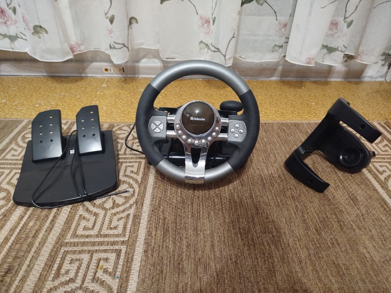 Продам игровой руль - Хобби и отдых в Калининград