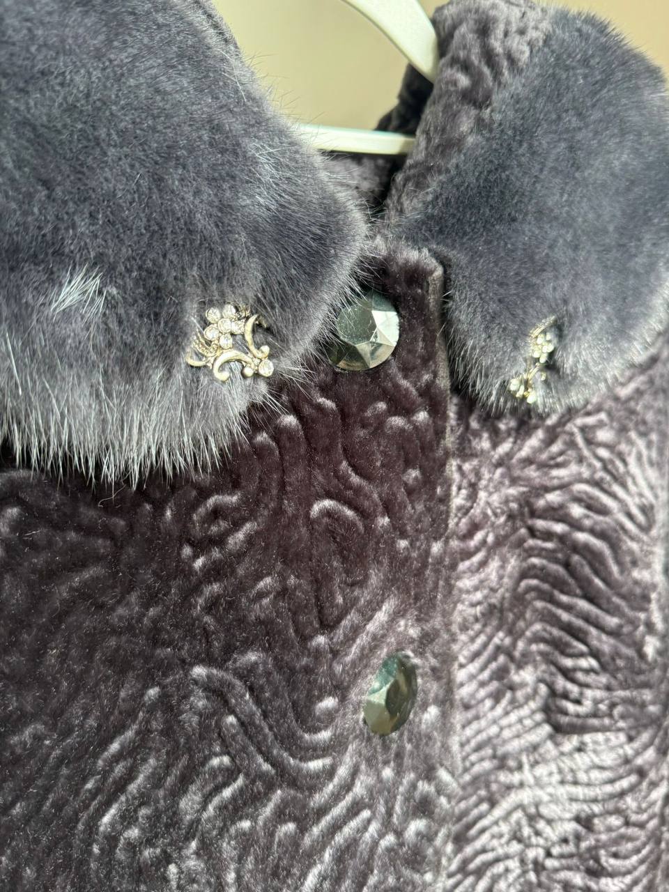 Продам шубу из каракульчи с капюшоном - Одежда в Балашиха - фото 4