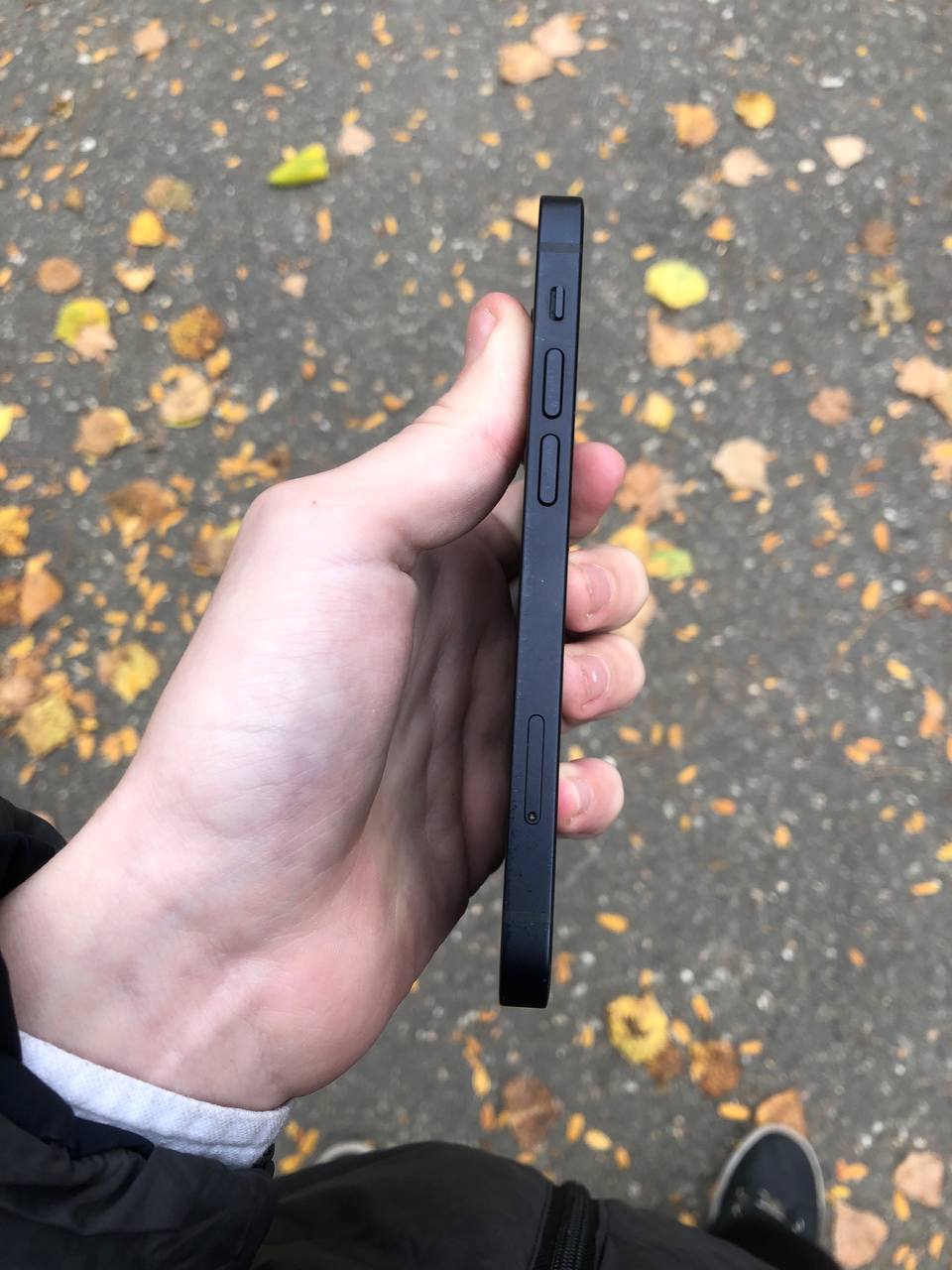 Айфон 12 mini 64гб - частное объявление в Махачкала