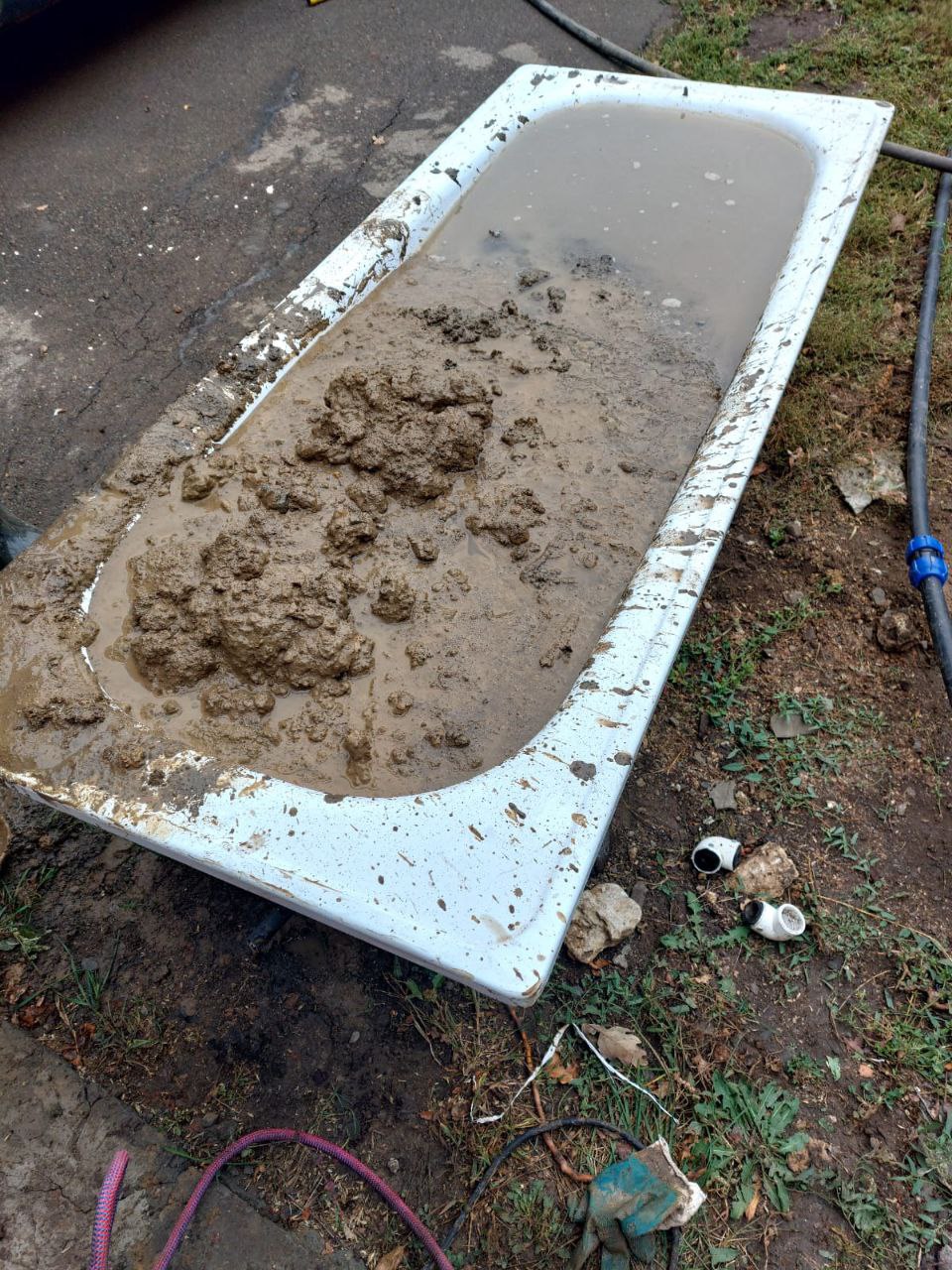 Чистка колодцев и спил деревьев - Услуги в Ростов-на-дону