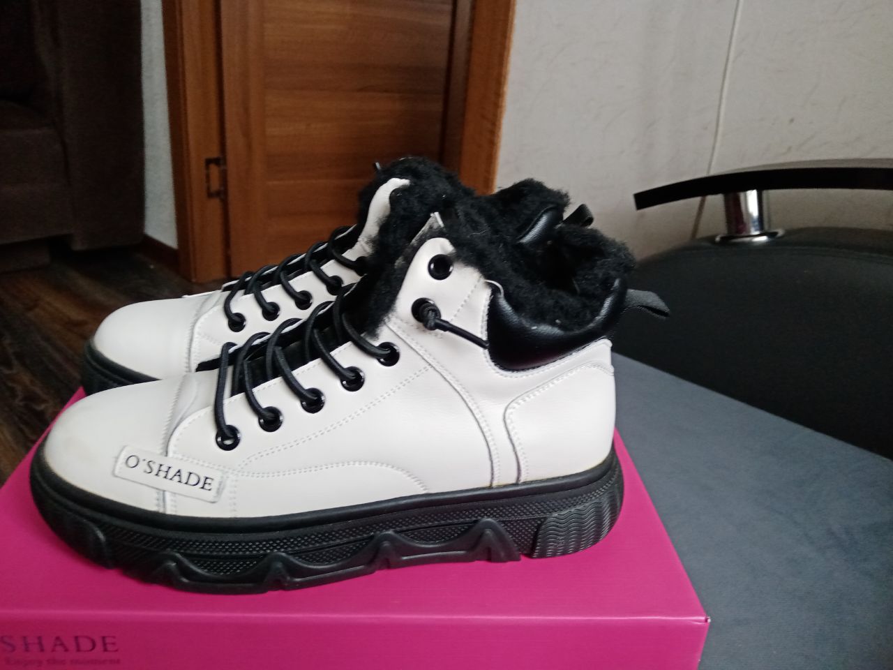 Продажа угги короткие и ботинки зимние - Одежда в Кировский район - фото 3