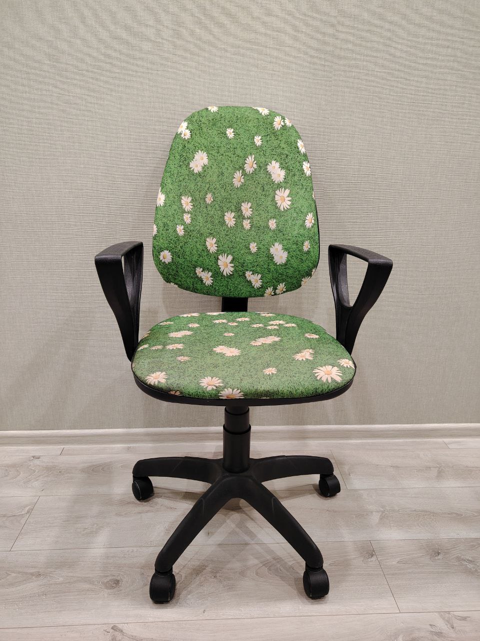 Продам компьютерное кресло - Для дома и дачи в Барнаул