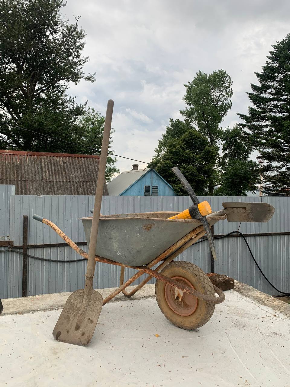 Демонтаж помещений и услуги грузчиков - Услуги в Владивосток