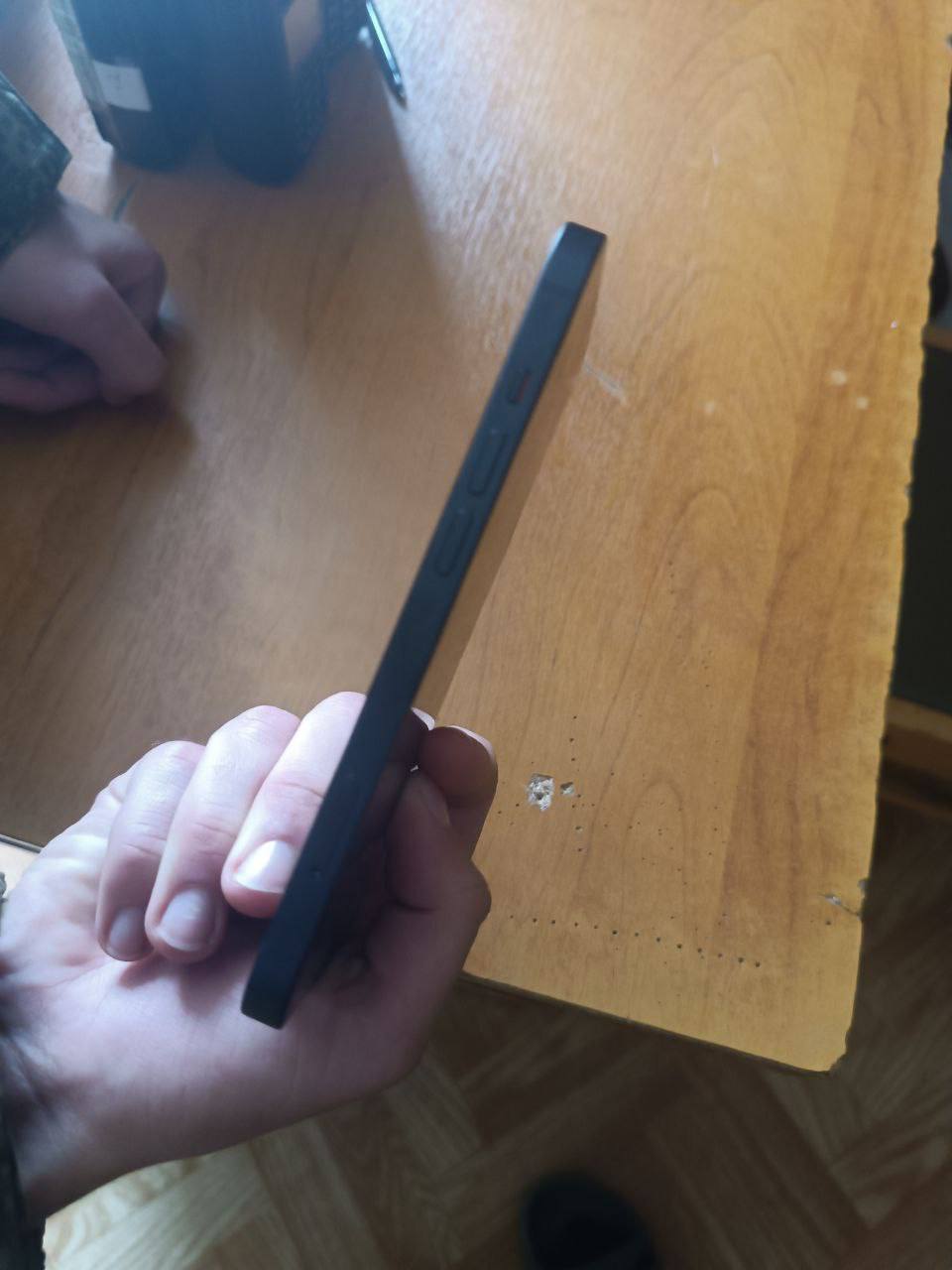 Продам айфон 13 128гб черный - частное объявление в Пенза