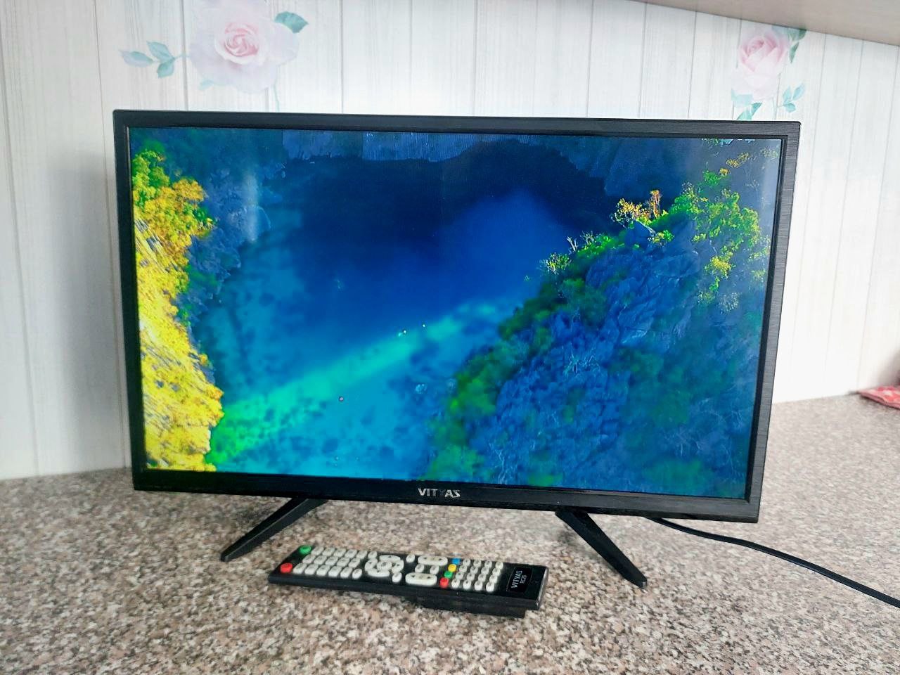 Продам маленький телевизор 24" - Электроника в Чита - фото 2