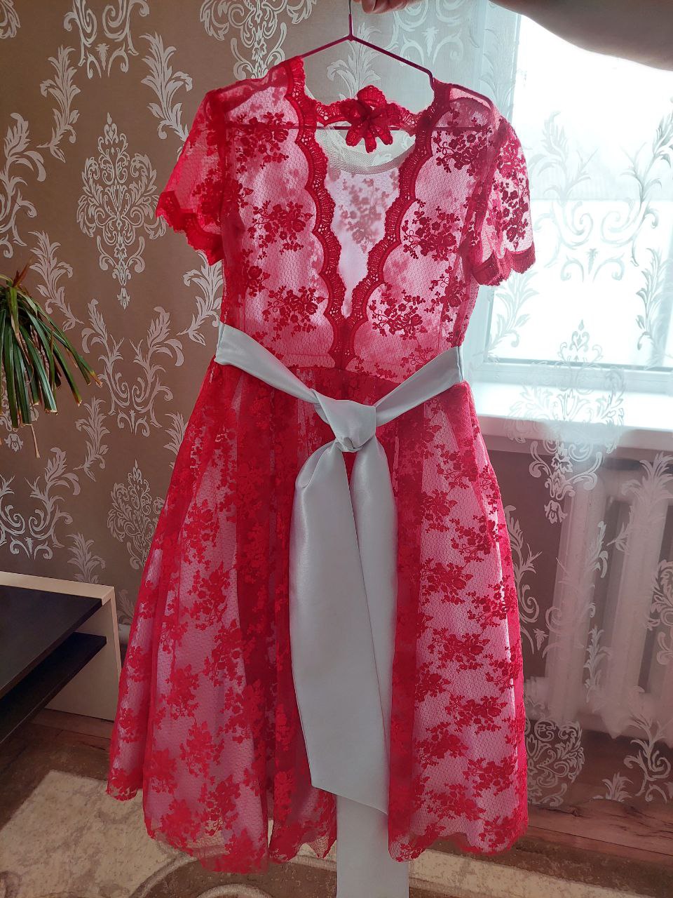 Шикарное платье для стройной девочки - частное объявление в Чита