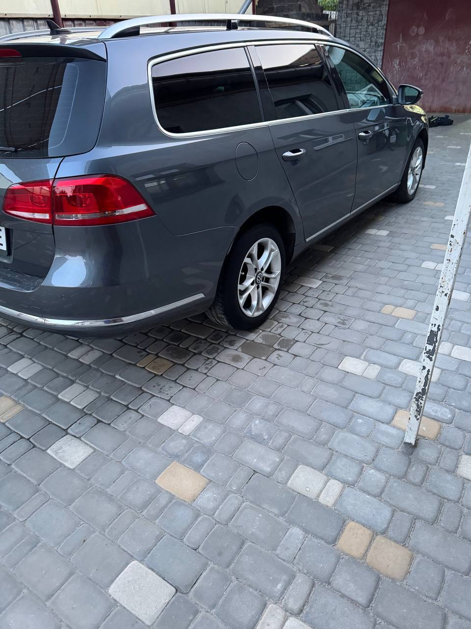 Volkswagen Passat B7 2011 года - частное объявление в Ростов-на-Дону