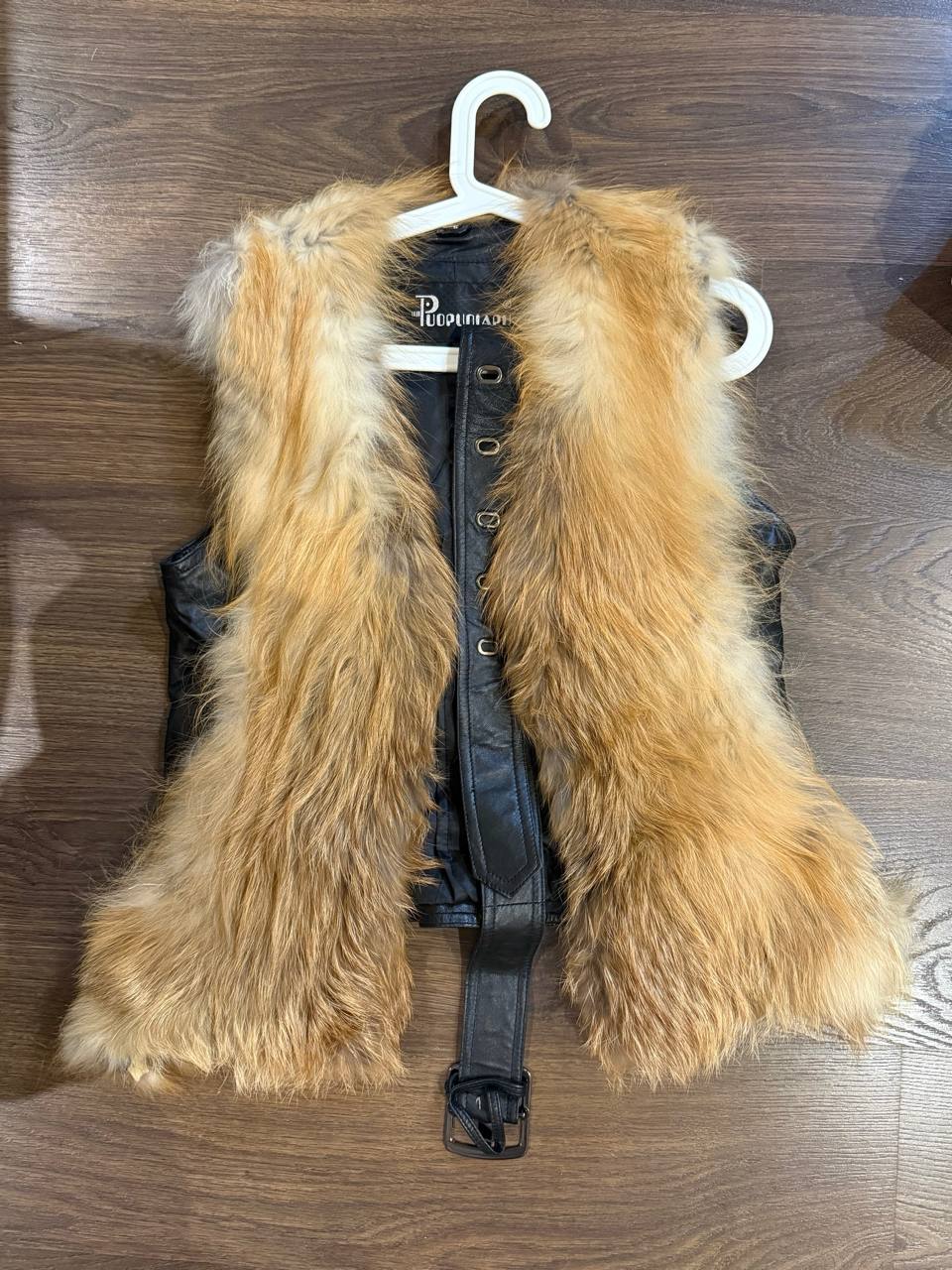 Продам меховые жилетки - Одежда в Казань