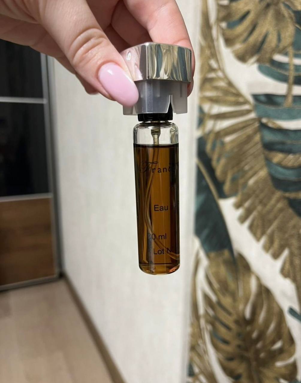 Продажа духов и косметики - частное объявление в Санкт-Петербург