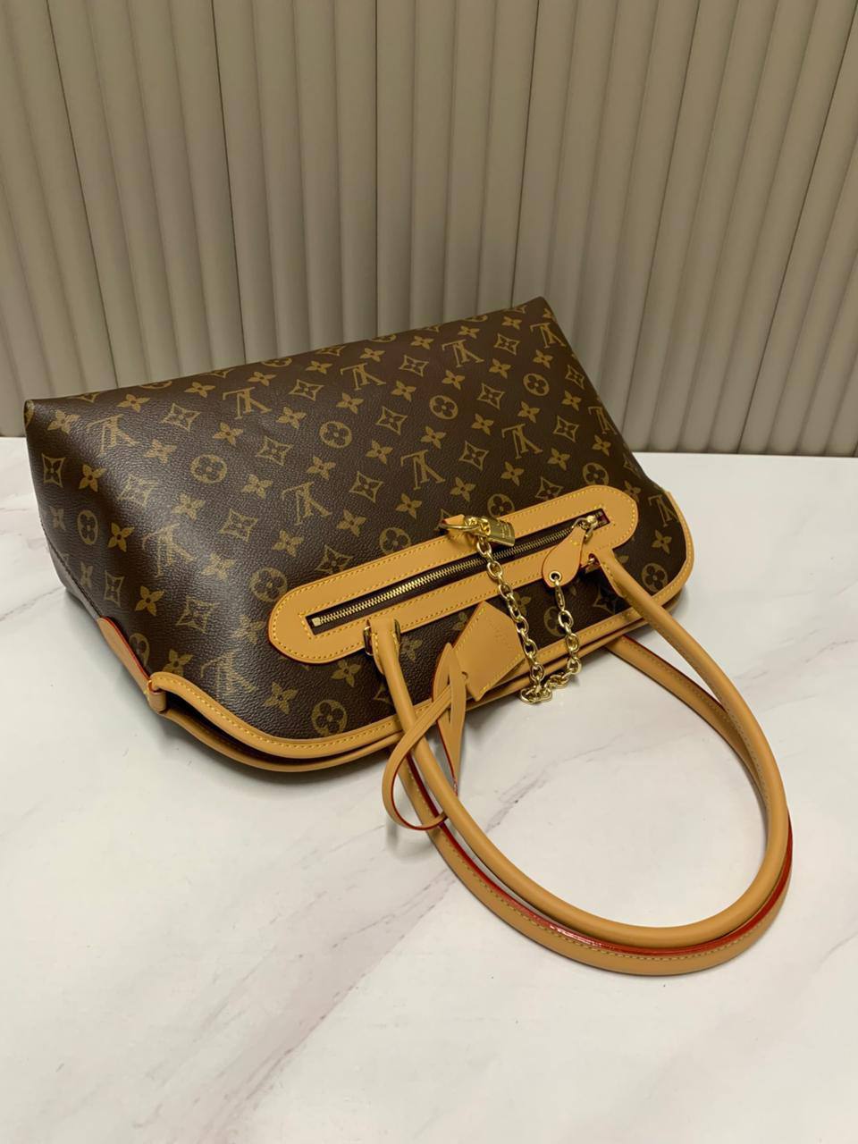 Стильная сумка для уверенных в себе женщин - Одежда в Москва - фото 3