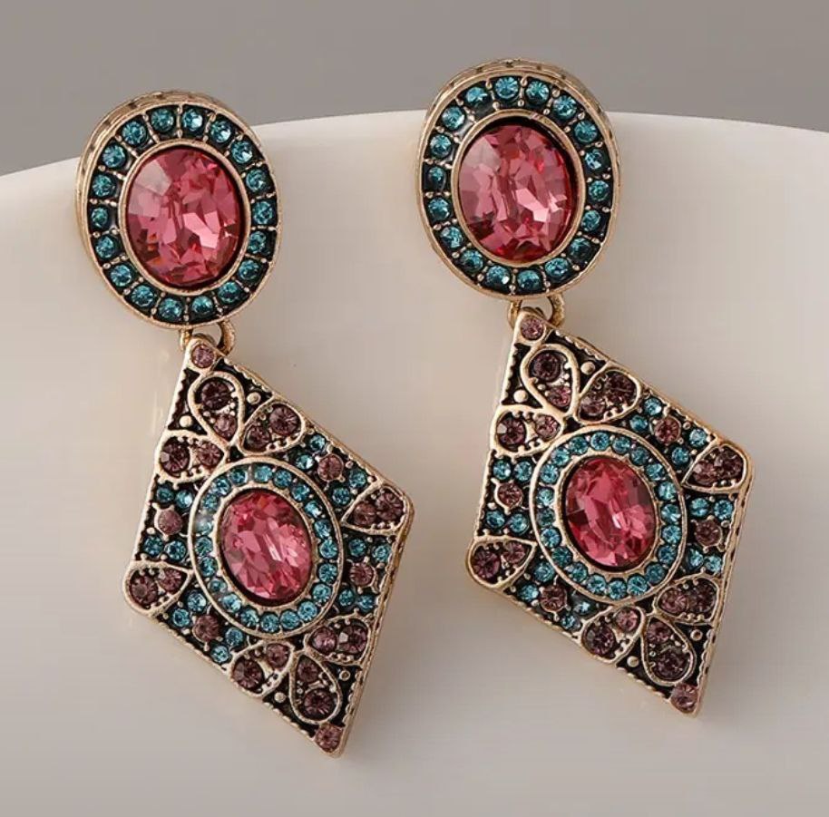 Серьги и бижутерия - Одежда в Сочи - фото 5