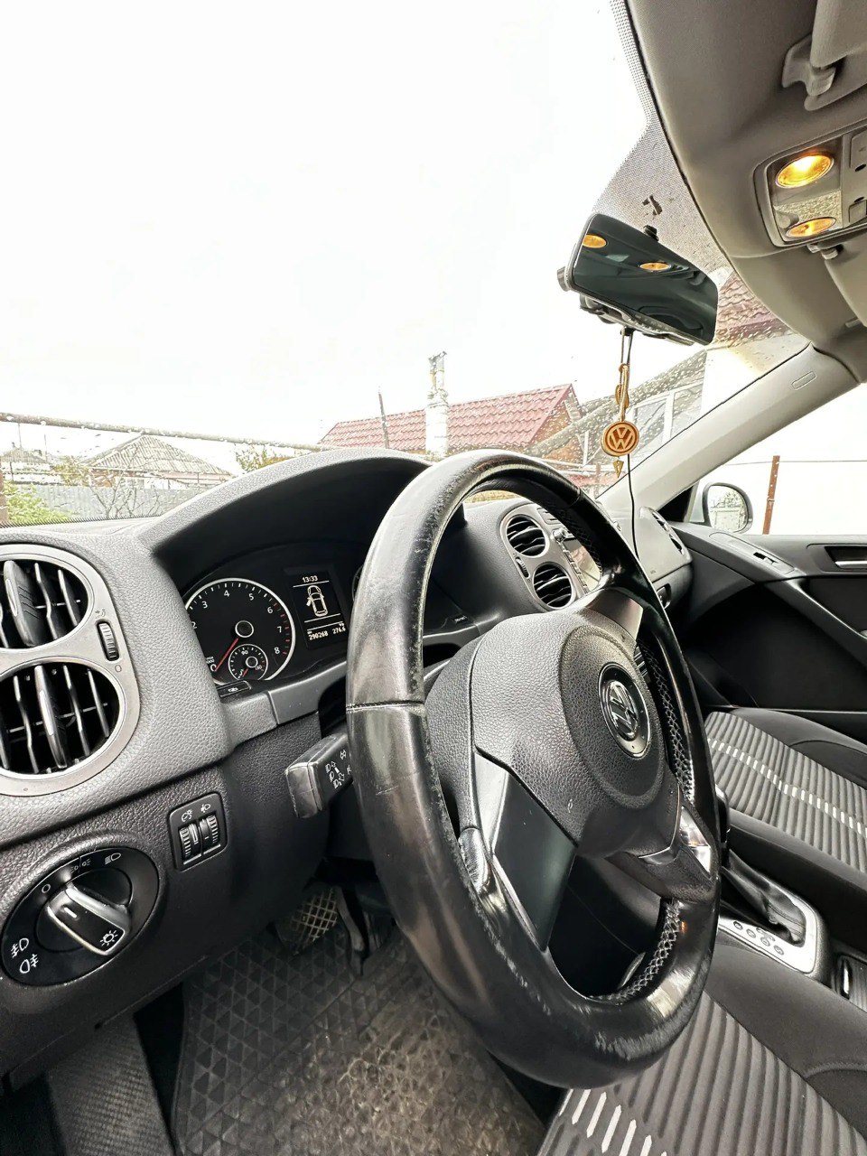 Volkswagen Tiguan 2.0 AT, 2011 - Авто в Краснодар - фото 2