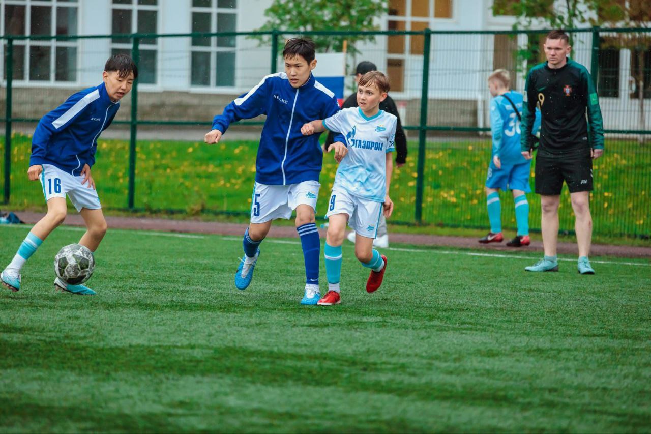 Набор в футбольный клуб Зенит для детей в Якутске - Хобби и отдых в Якутск