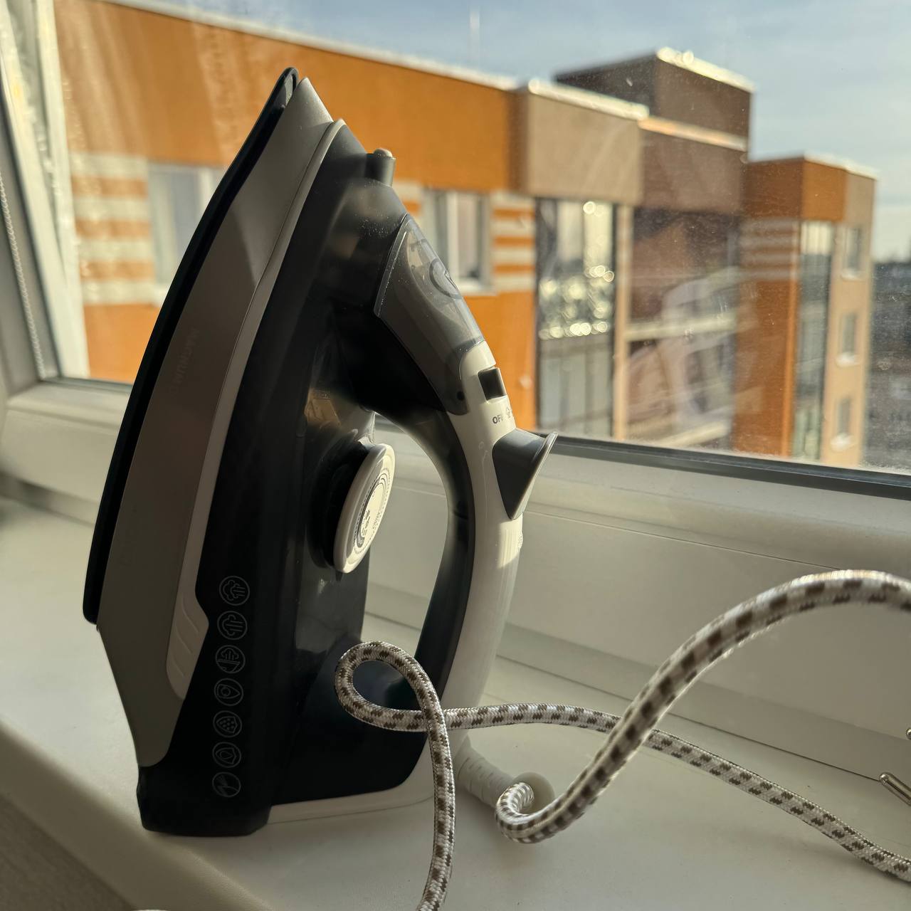 Продаю утюг в хорошем состоянии - Для дома и дачи в Калининград