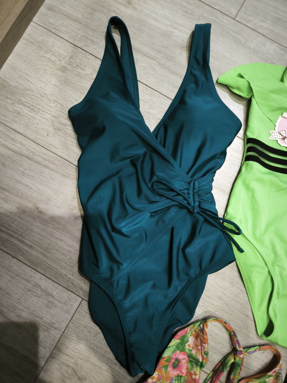 Купальники XS салатовый новый - Одежда в Калининград - фото 3