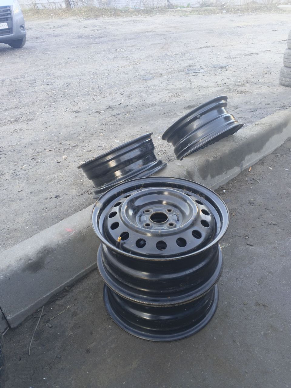 Продам зимнюю резину r15 и штампы от Соляриса - Авто в Воронеж - фото 7