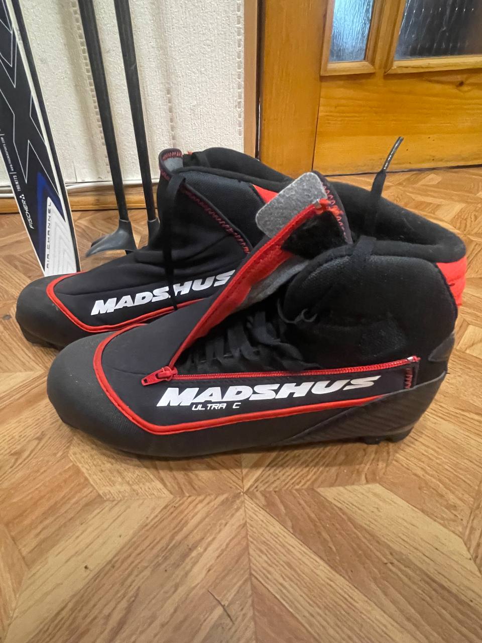 Продажа лыжного комплекта Fisher - Хобби и отдых в Иркутск