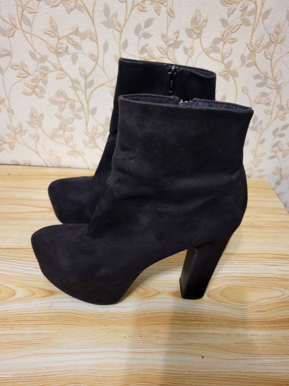 Ботильоны замшевые H&M черные 39 размер - частное объявление в Симферополь