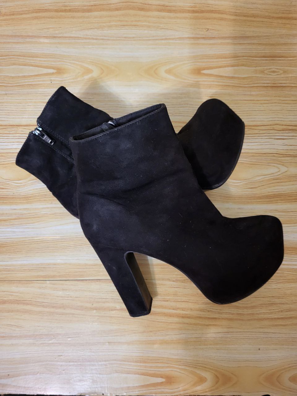 Ботильоны замшевые H&M черные 39 размер - Одежда в Симферополь - фото 2