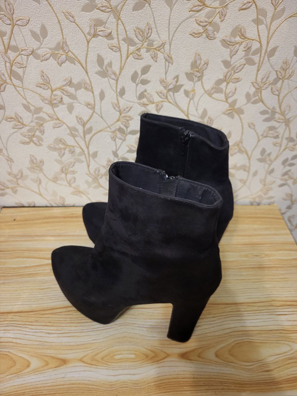 Ботильоны замшевые H&M черные 39 размер - Одежда в Симферополь - фото 3