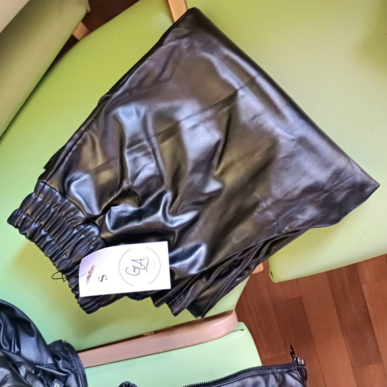 Куртка и штаны из экокожи - частное объявление в Ростов-на-Дону