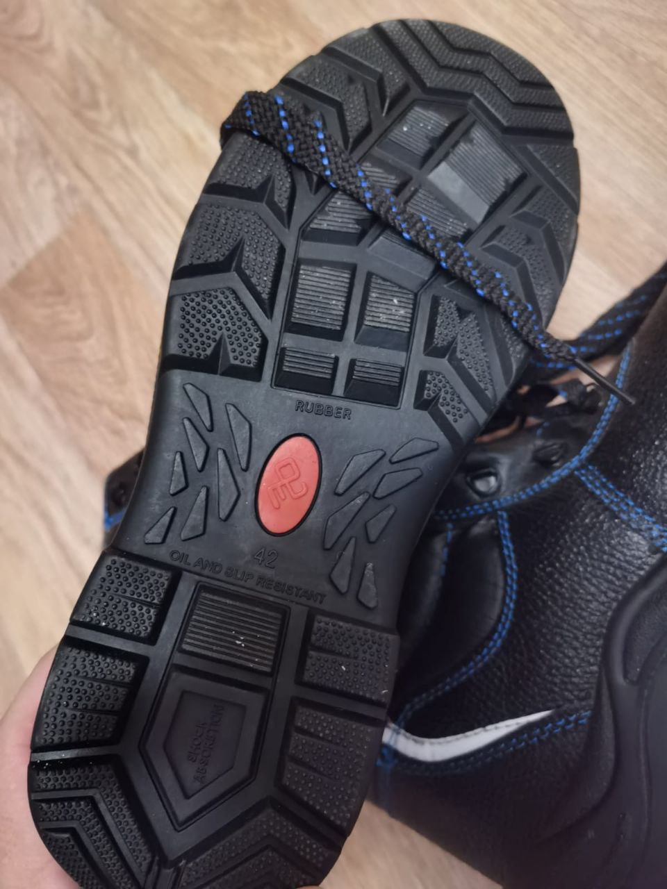 Продам спецобувь 42р - Одежда в Томск - фото 2