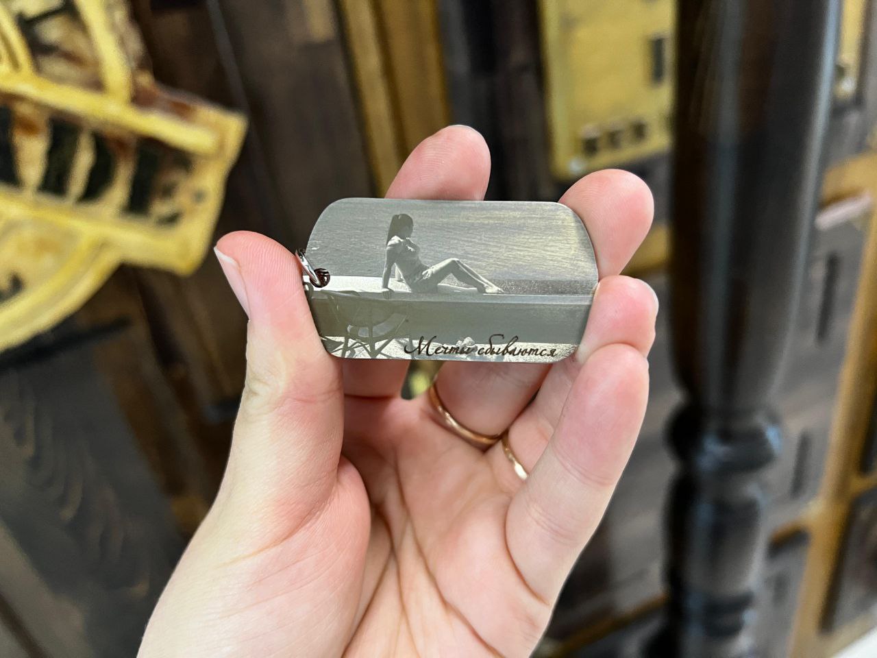 Фотогравировка на жетонах - Услуги в Владивосток - фото 4