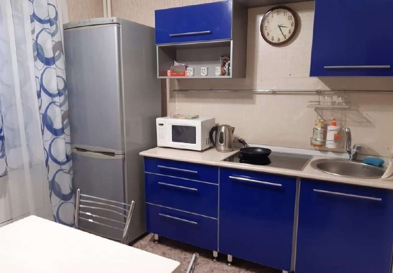 Сдам комнату в центре Барнаула - Недвижимость в Барнаул