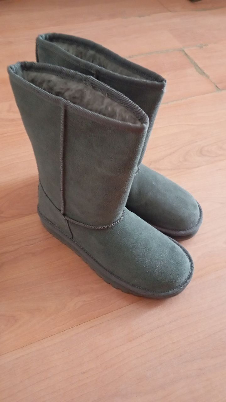 Продажа угги и коньков - Одежда в Подольск - фото 3