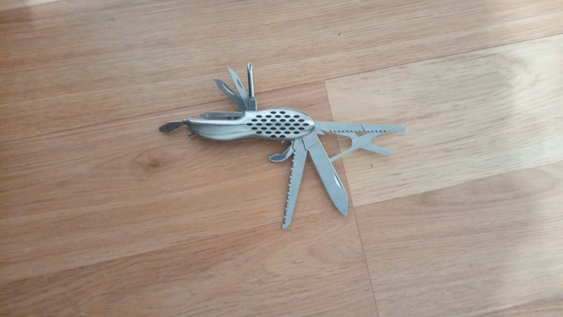 Продам мультитул - Хобби и отдых в Челябинск