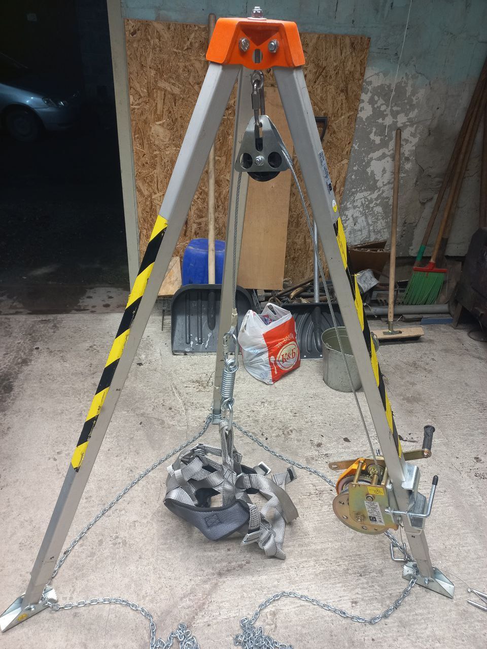Продам трипод эвакуционный TST 009 с лебёдкой RST 020 - частное объявление в Челябинск