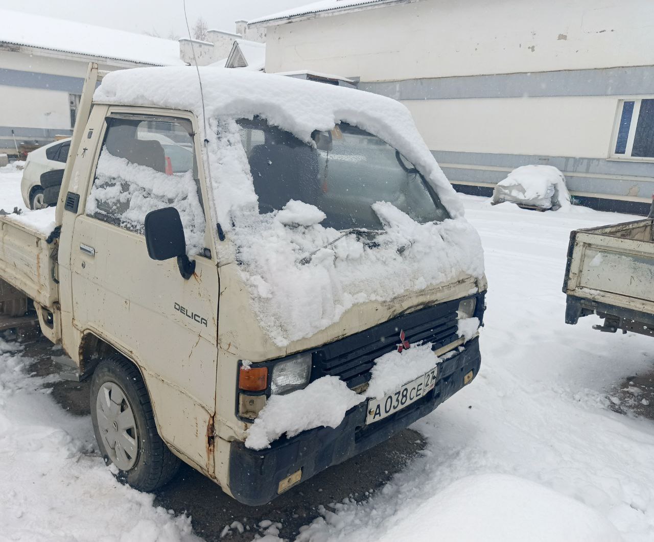 Продам грузовик Mitsubishi Delica 1992 года - Авто в Хабаровск - фото 2