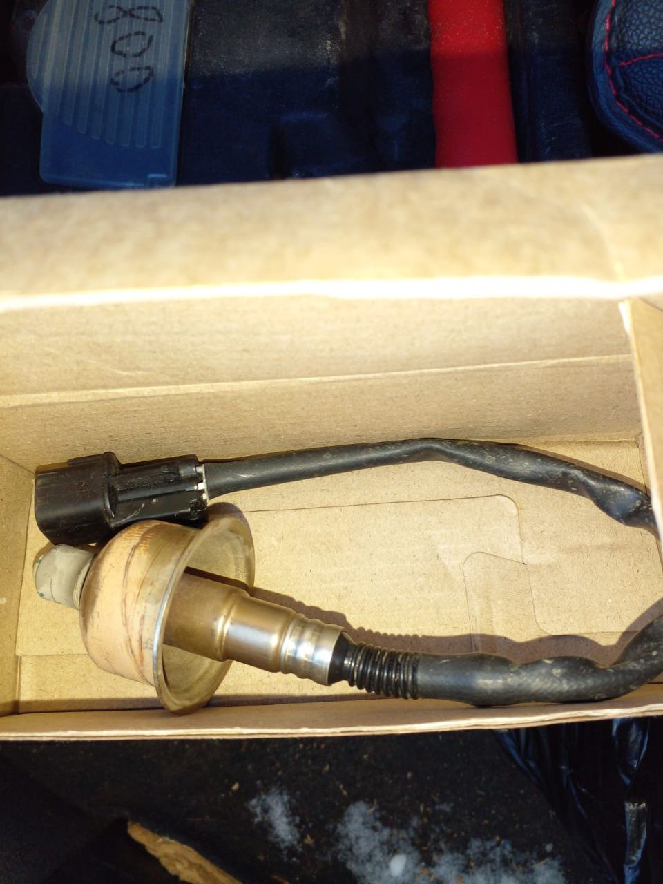 Продам кислородный датчик верхний на Хендай - Запчасти в Хабаровск