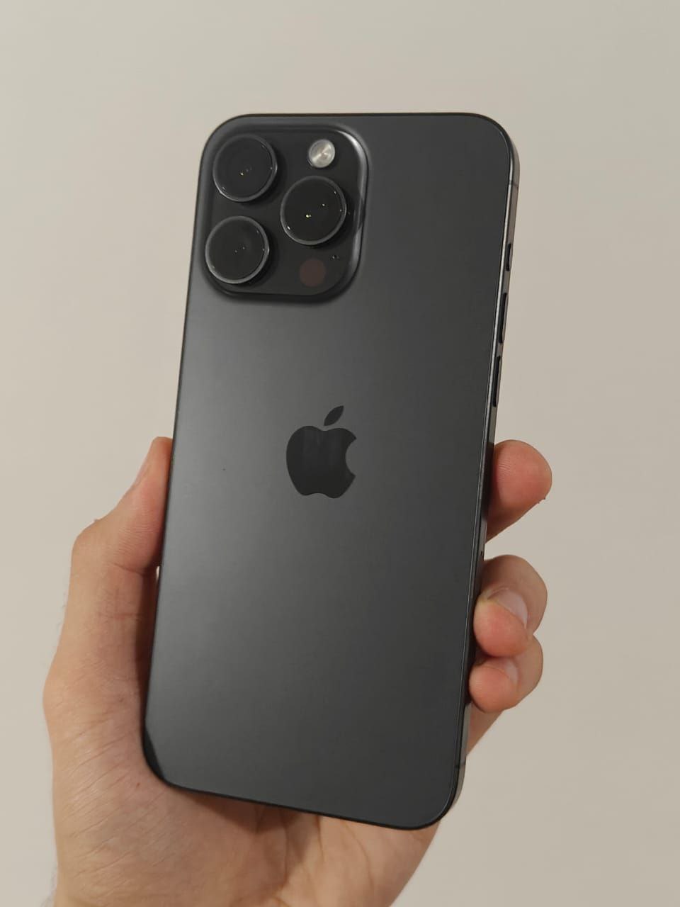 Продам iPhone 15 Pro Max 256Gb - Электроника в Хабаровск