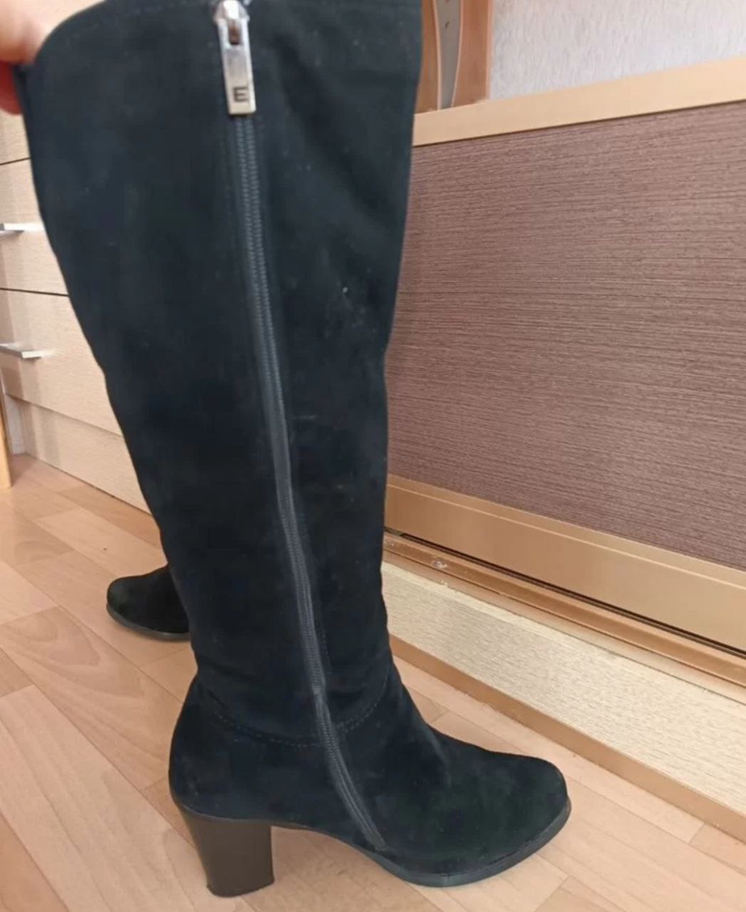 Продам женские сапоги - частное объявление в Хабаровск